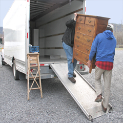 International quality moving and tracking service from International Movers